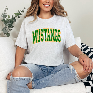 Mustang Arched Distressed T-shirt/Sweatshirt