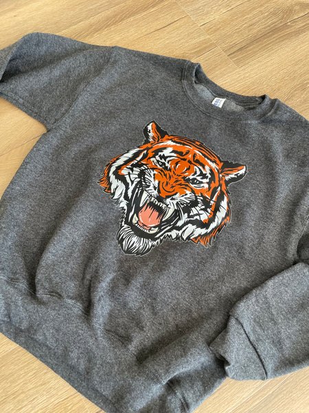 Tiger crewneck top